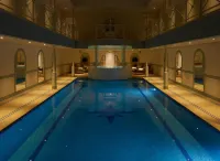 The Lygon Arms - an Iconic Luxury Hotel - Pools