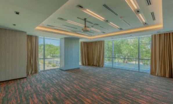 Hilton Garden Inn Neuquen