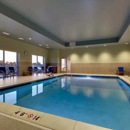Holiday Inn Express & Suites FINDLAY NORTH by IHG