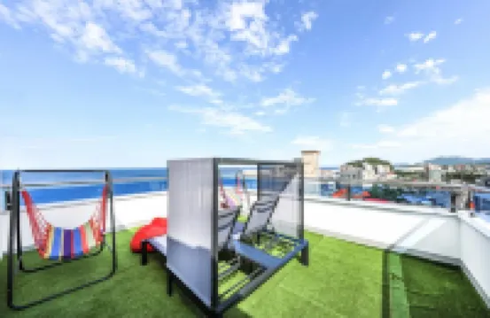 Gangneung We Pension (Anmok Coffee Street)