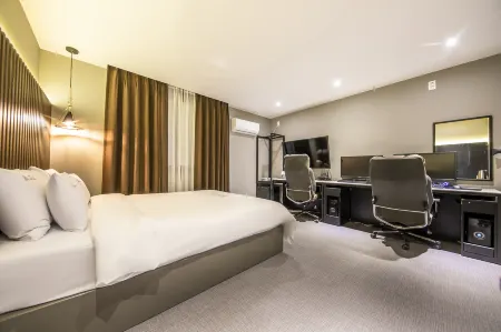 Daejeon Yongmun Hotel Awesome Отели рядом с достопримечательностью «Daejeon O-World»