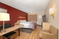 Red Roof Inn Detroit - Roseville/ St Clair Shores Hotels in Mount Clemens