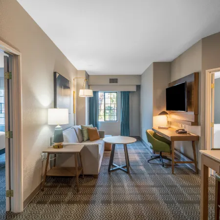 Staybridge Suites PHOENIX - GLENDALE SPORTS DIST by IHG