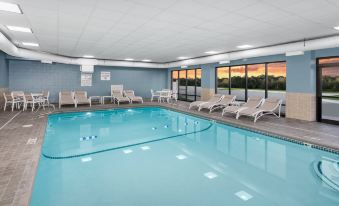 Holiday Inn Express & Suites South Portland