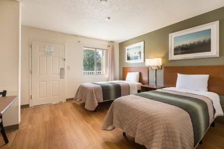 HomeTowne Studios Spartanburg - Asheville Highway Отели в г. Бойлинг Спрингс