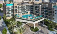 Tru by Hilton Pompano Beach Pier - Swimmingpools