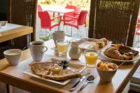 The Originals City, Hôtel Armen le Triton, Roscoff Hotels in Roscoff