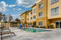 Comfort Inn & Suites Hotels in Camden