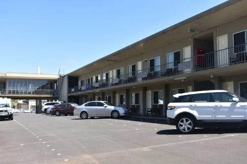 Karinga Motel - balcony