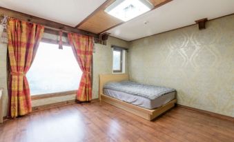 Yongin Natural Forest Pension