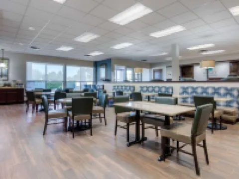 Quality Inn & Suites Mountain Home North Hotels in Baxter County