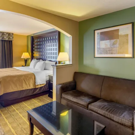 Quality Suites Sherman