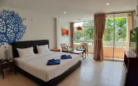 Karon Living Room