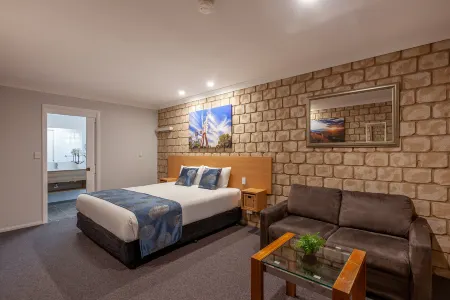 Great Divide Motor Inn Отели рядом с достопримечательностью «Cobb & Co Museum»