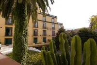 Hotel Eden - موقف سيارات