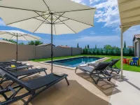 Villa Lea - Pools