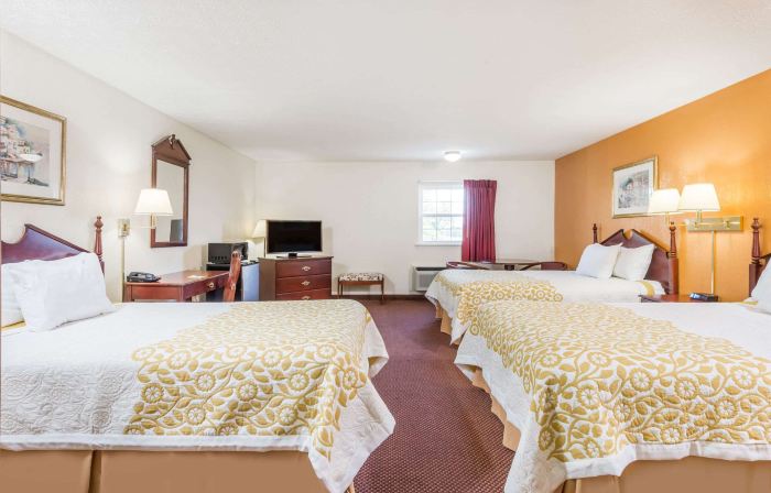 Days Inn by Wyndham Amherst