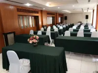 Auychai Grand Hotel Hotels in Lang Suan District