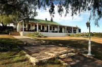 Leeuwenbosch Shearers Lodge - Amakhala Game Reserve Hotel di Paterson