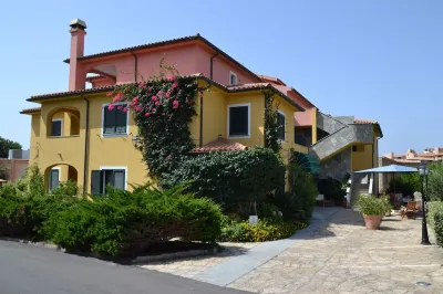 Hotel Villa Del Parco Hotels in La Maddalena