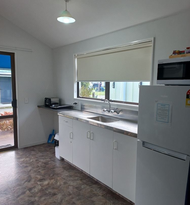 Kaiteriteri Reserve Cabins 5