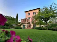 Domus Volumnia Country House Hotels near Umbria "San Francesco d'Assisi" International Airport