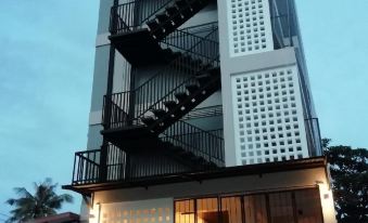 Joy Hotel