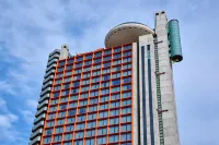 Hyatt Regency Barcelona Tower Hotel dekat Mezquita de Castelldefels
