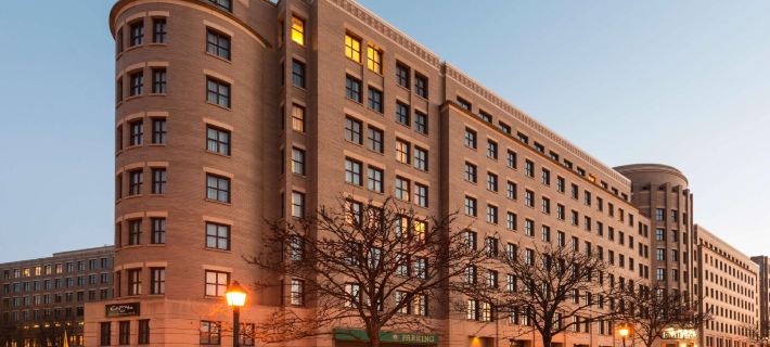 Embassy Suites by Hilton Alexandria Old Town Hotels in Alexandria