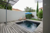 10 ELF Beach House - ติดทะเล