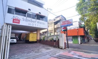 Hotel Sumber Waras