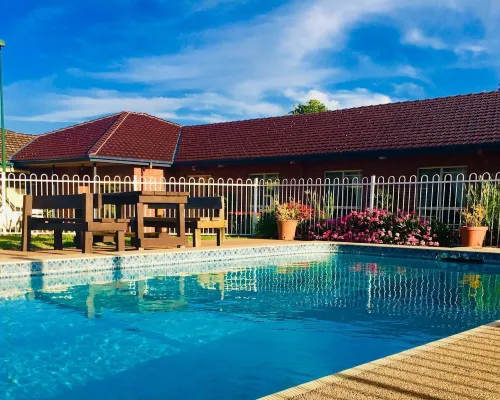 Bushmans Motor Inn Hotels in Parkes