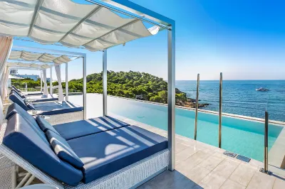 Catalonia Royal Ses Estaques-Adults Only Отели рядом с достопримечательностью «Bus Station Santa Eularia»