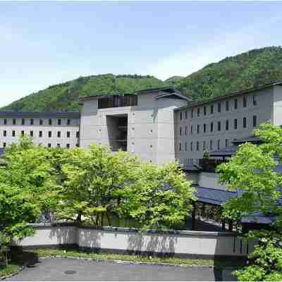 Iizaka Onsen Surikamitei Ohtori Hotel Exterior