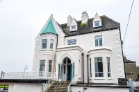 The Strand Hotel, the Former Residence of Oscar Wilde - 3-Star