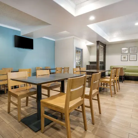 MainStay Suites Orange County John Wayne Airport