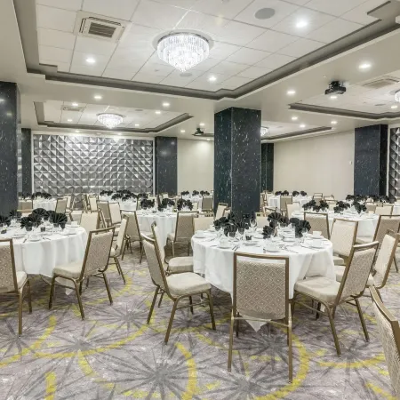 Hilton Garden Inn Wichita Downtown