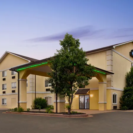 Days Inn by Wyndham Kansas City International Airport
