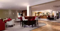 DoubleTree by Hilton Milton Keynes - bar