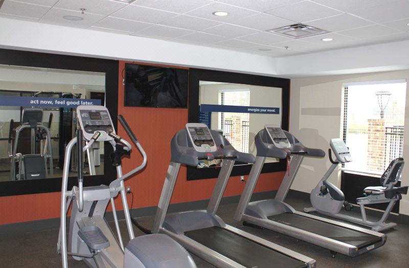 Hampton Inn Forsyth photo 3