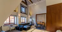 Celestin Residence