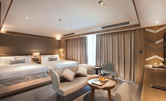 1. Hotel Ro..