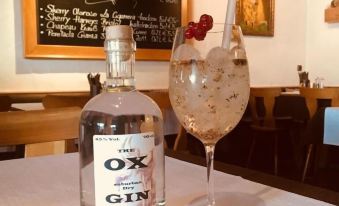 Hotel & Restaurant Zum Ochsen -Ox Distillery