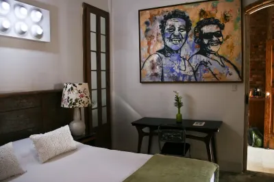 Modernistas Hospedagem e Arte