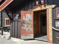 Dovregubbens Hall Hotels in Dombas