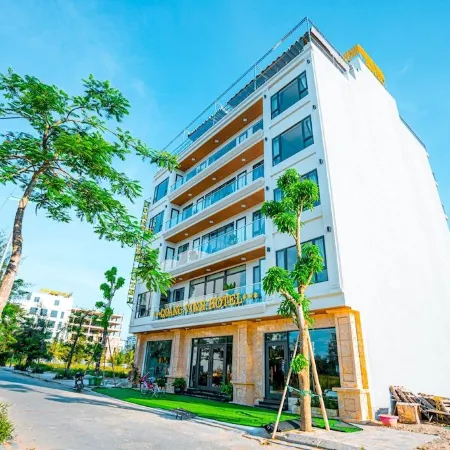 Quang Vinh Hotel