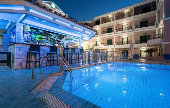 Alamis Hotel & Apartments