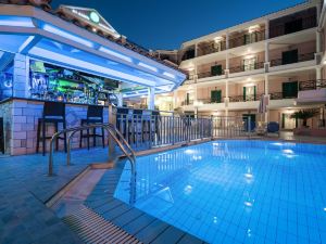 Alamis Hotel & Apartments