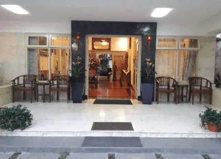 Srikandi Guest House Отели рядом с достопримечательностью «Malang City Square»