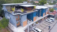 The Madeline Boutique Hotel & Suites Hotel in zona BAHAY ALUMNI